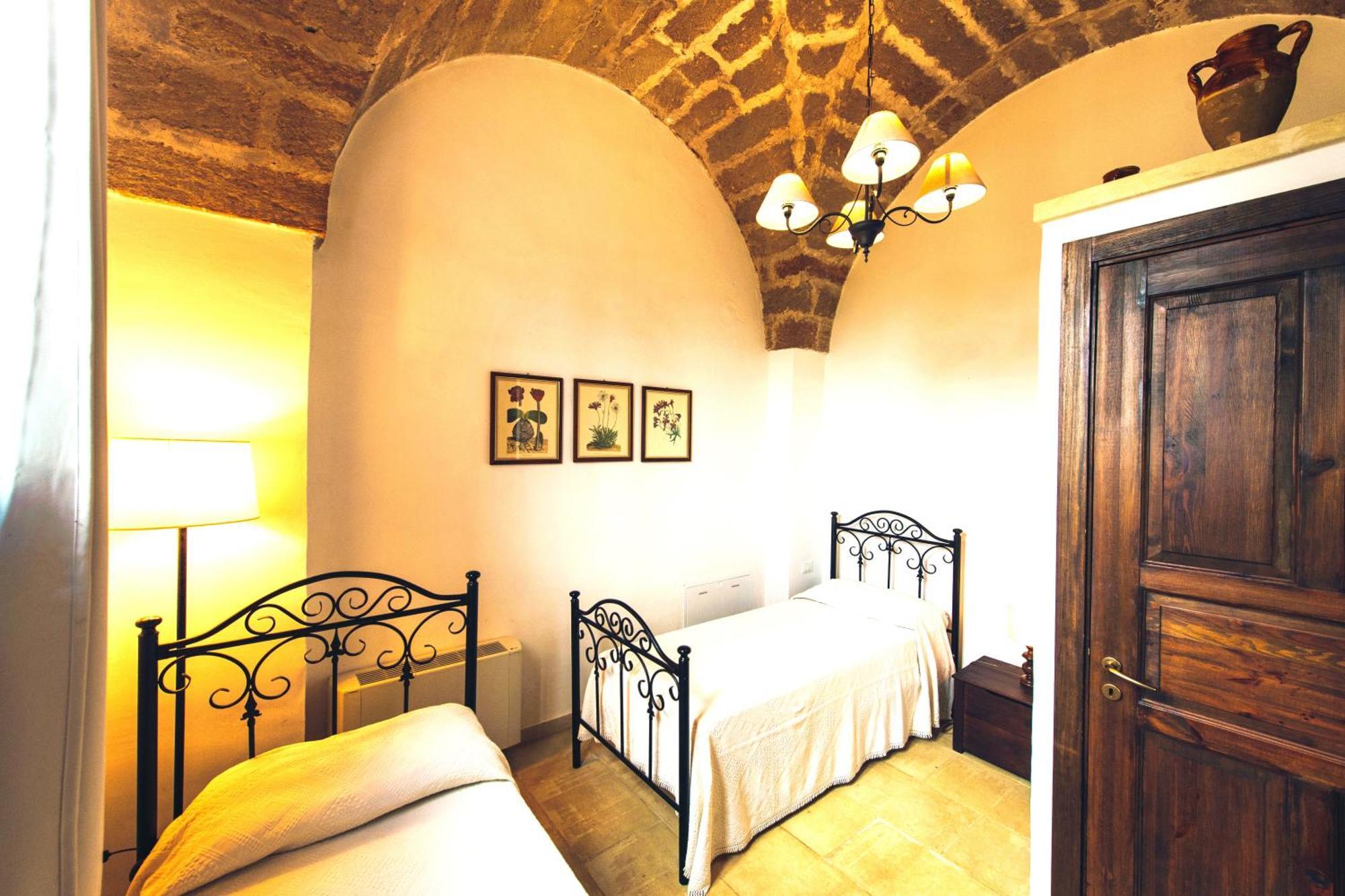 Tenuta Afra Squinzano ภายนอก รูปภาพ