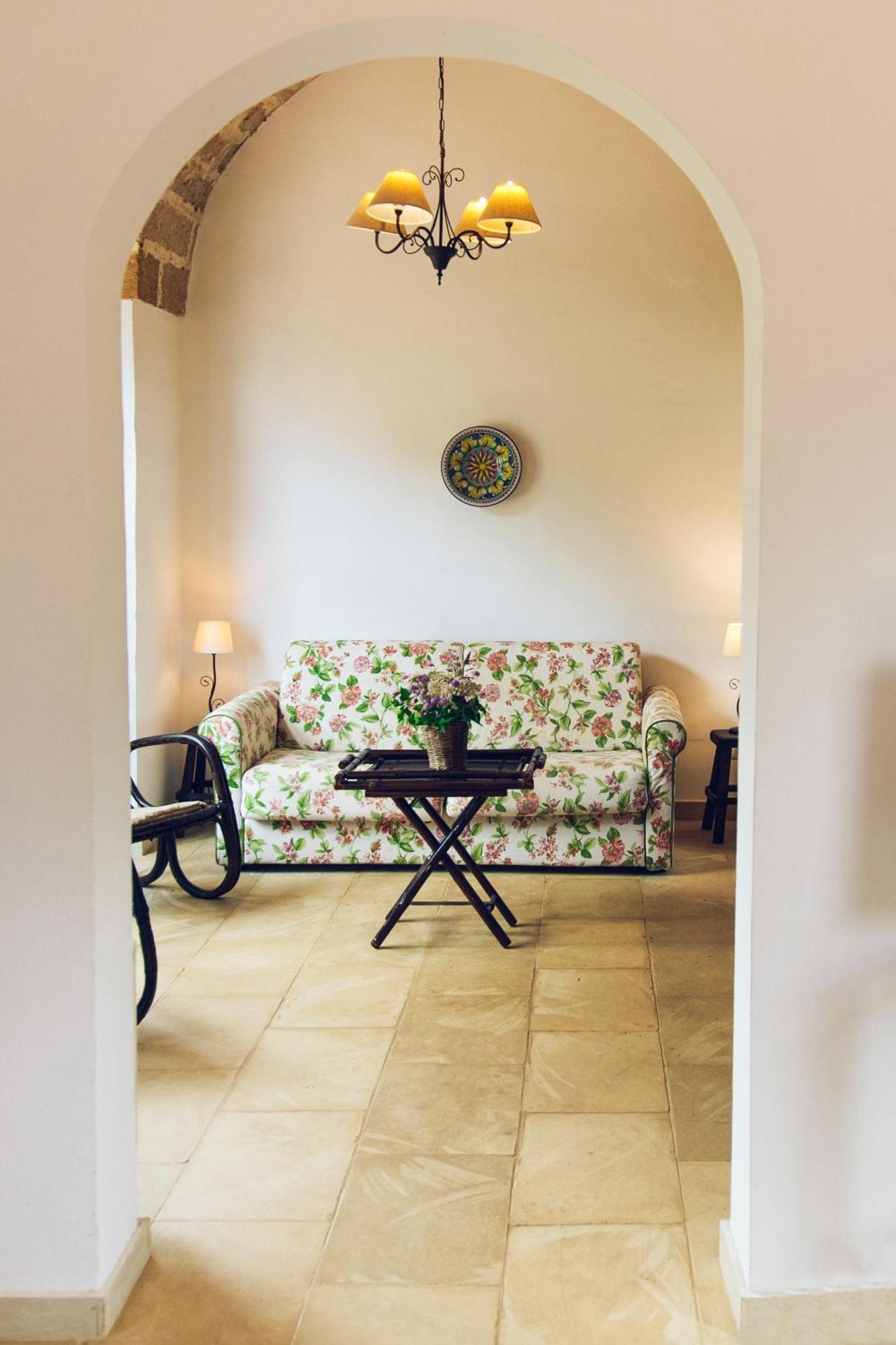 Tenuta Afra Squinzano ภายนอก รูปภาพ